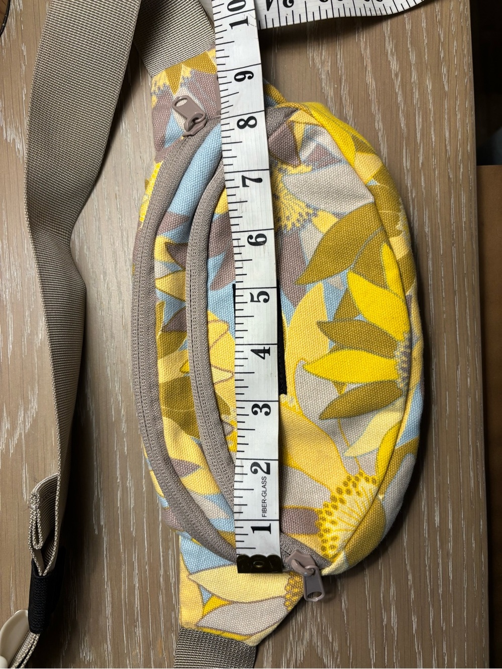 Kavu Mini Sunflower Yellow Floral Spectator Belt Bag Hip Fanny Pack Like New - Picture 6 of 8